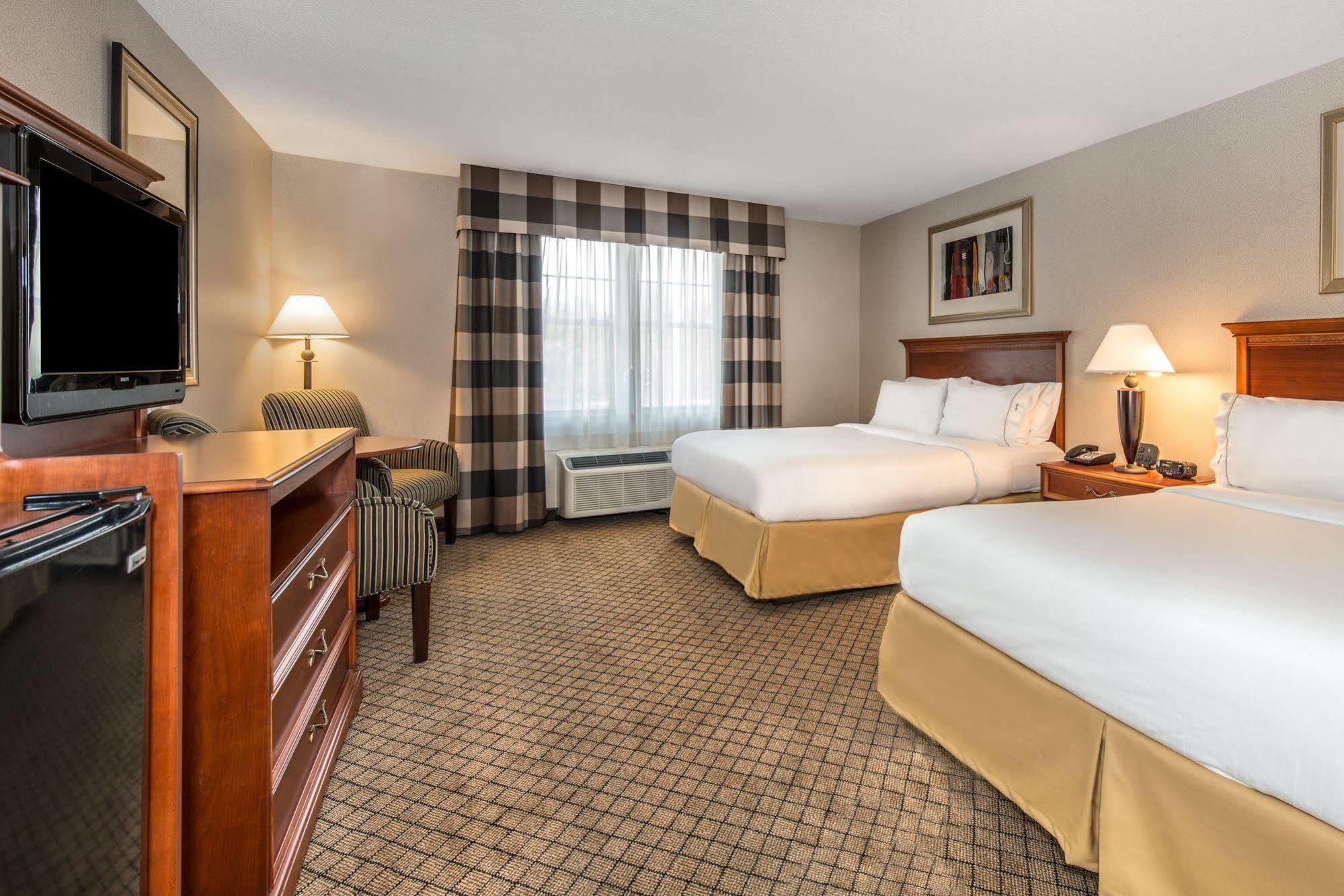 Holiday Inn Express Hotel & Suites Hampton South-Seabrook, An Ihg Hotel Экстерьер фото